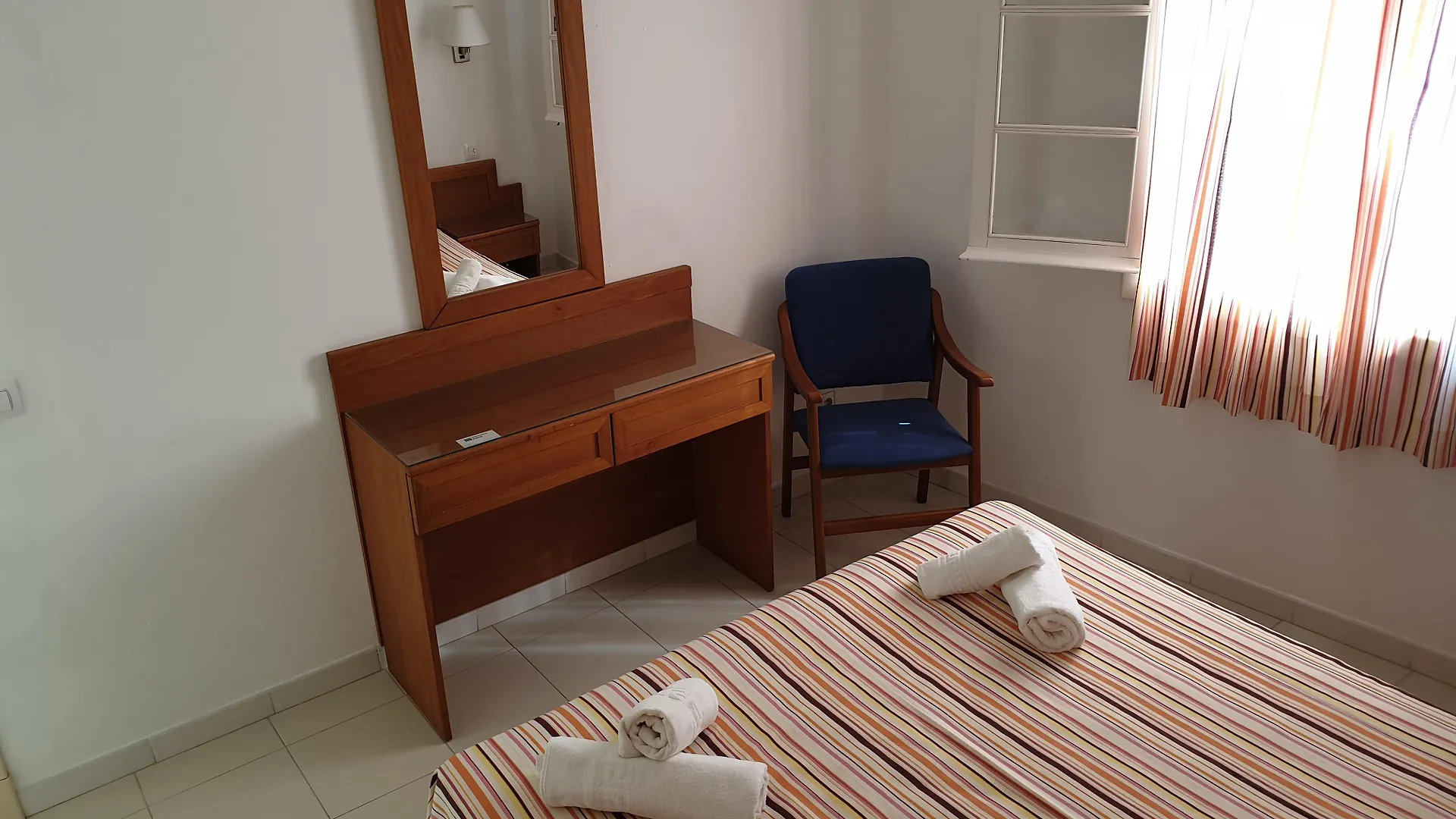 Apartamentos Piscis Cala Blanca