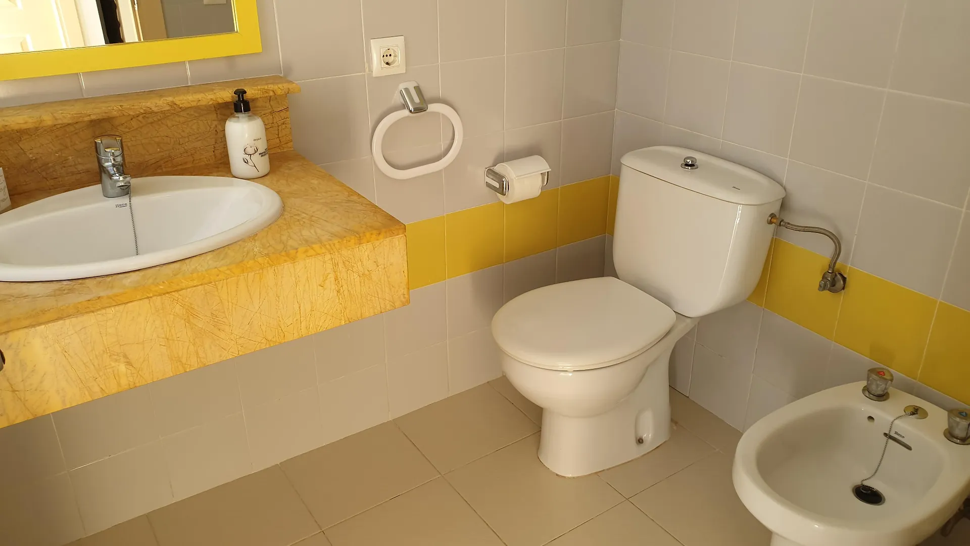 Apartamentos Piscis Cala Blanca  Appartement Cala Blanca (Menorca)